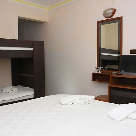 Hôtel Gumbet Anil Beach à Bitez Extérieur photo