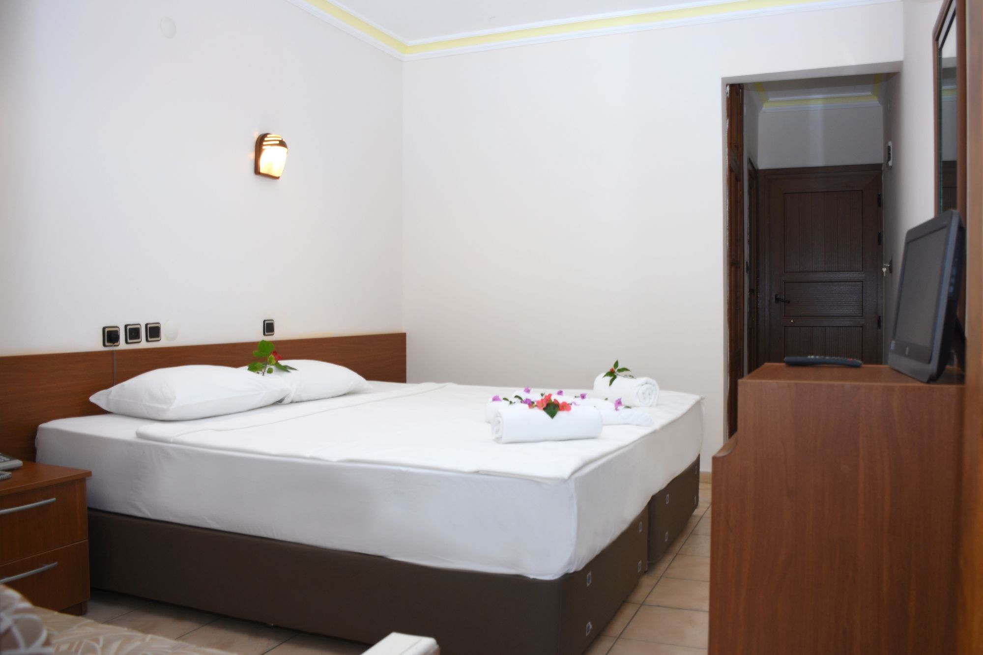 Hôtel Gumbet Anil Beach à Bitez Extérieur photo