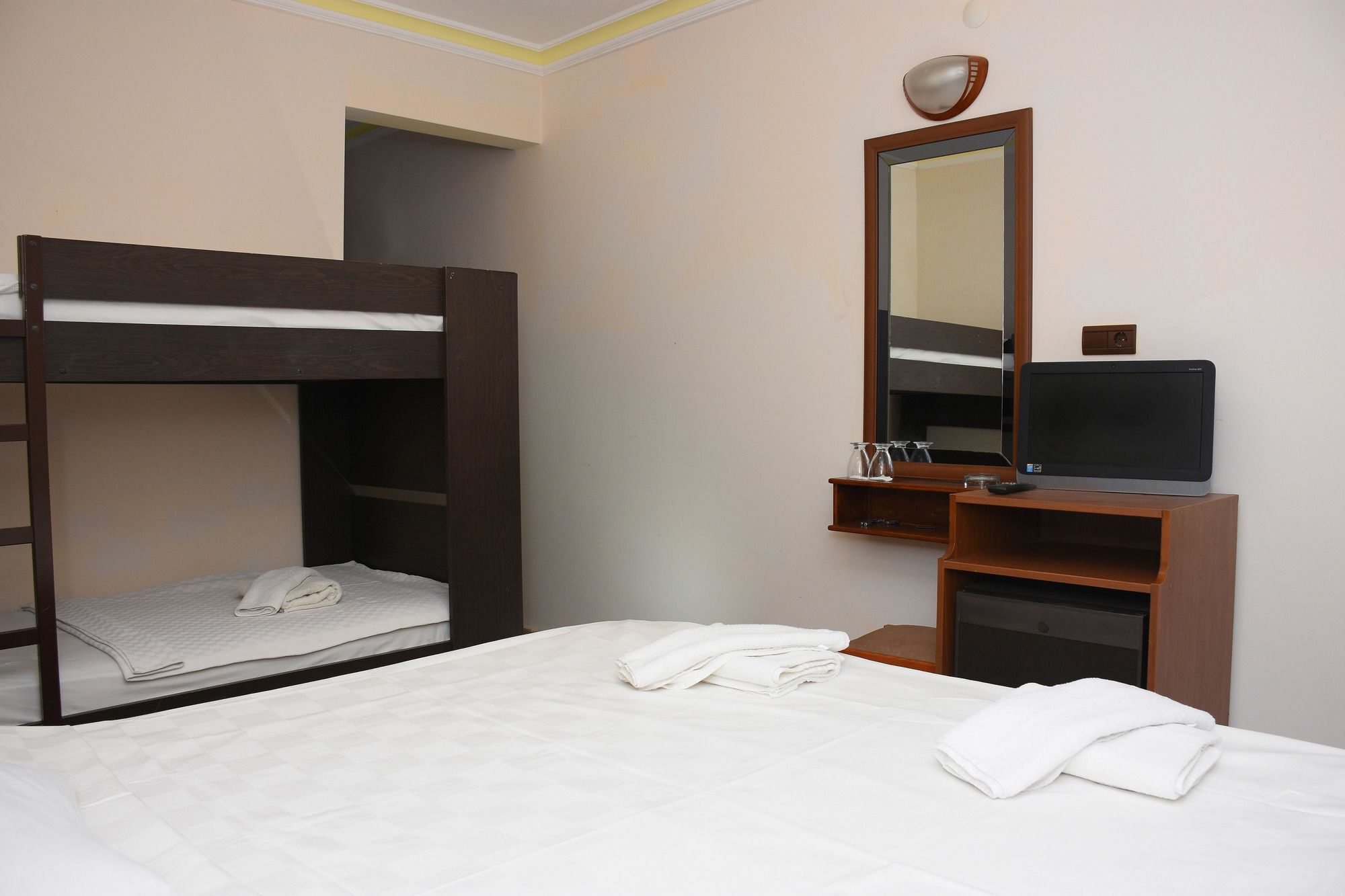 Hôtel Gumbet Anil Beach à Bitez Extérieur photo