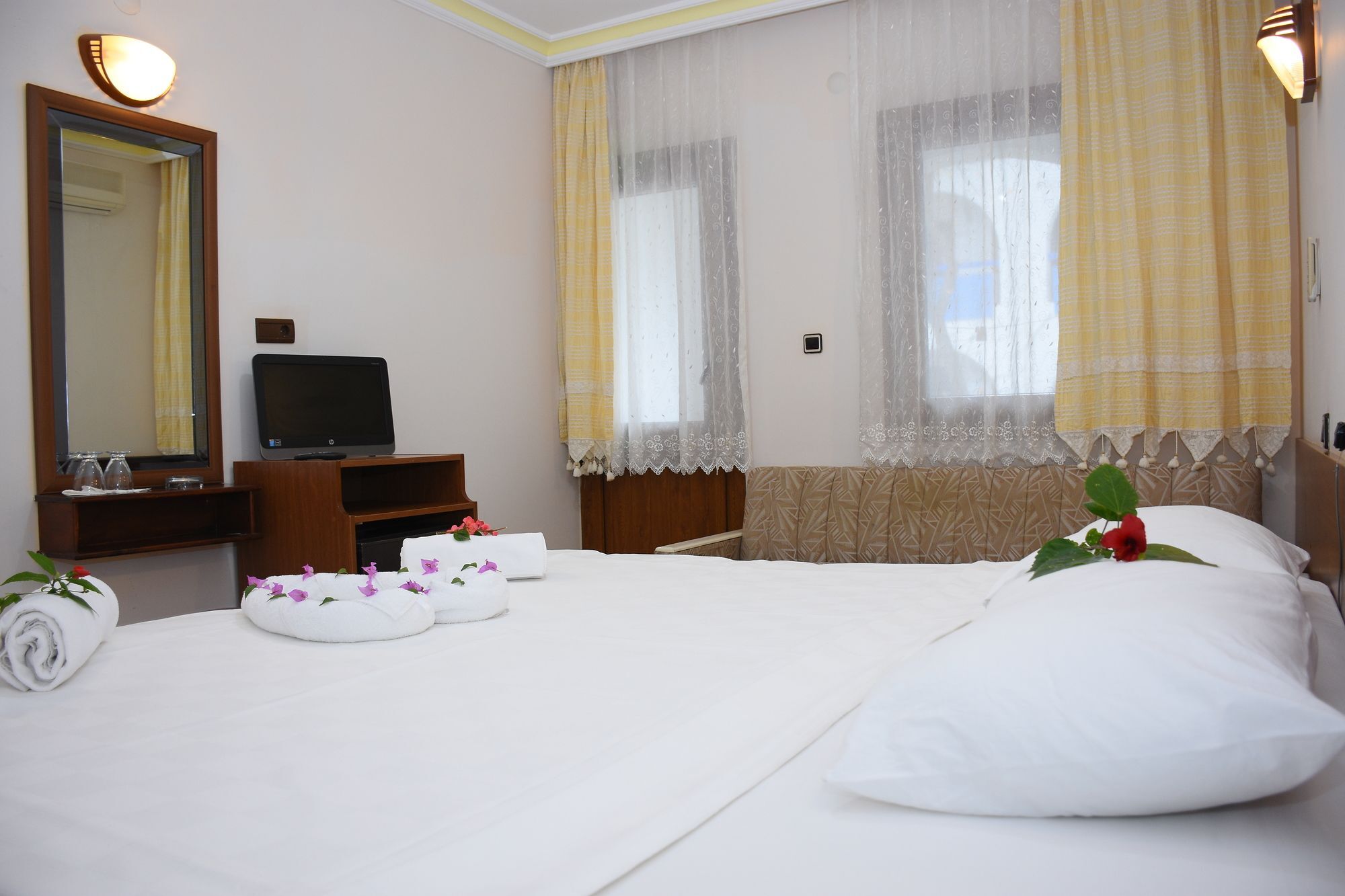 Hôtel Gumbet Anil Beach à Bitez Extérieur photo