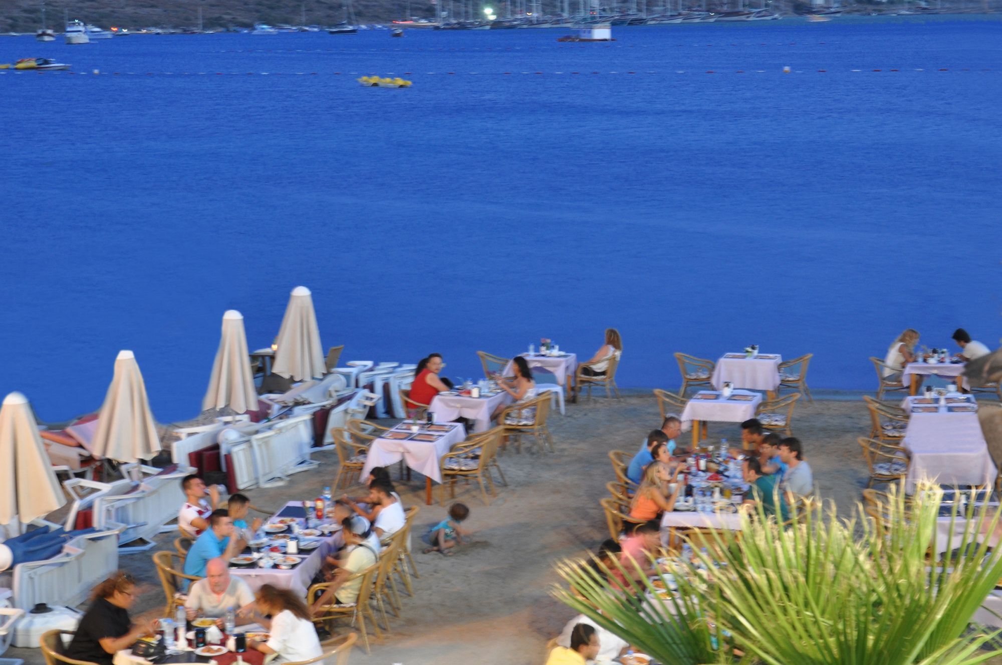 Hôtel Gumbet Anil Beach à Bitez Extérieur photo