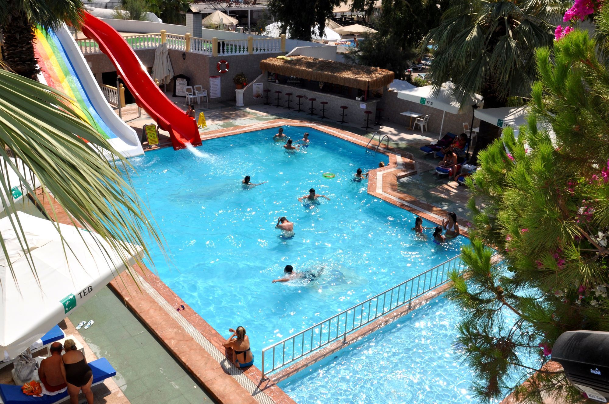 Hôtel Gumbet Anil Beach à Bitez Extérieur photo